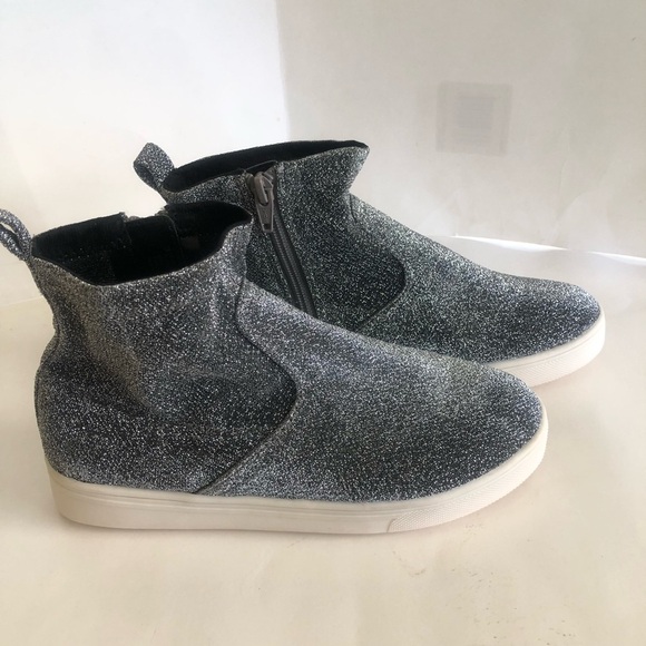 Cat & Jack Girls Annora Sock Silver Metallic Glitter High Top Sneakers Size 3 - Picture 3 of 14